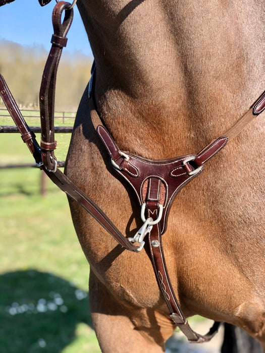 FOUILHOUX - Collier de chasse