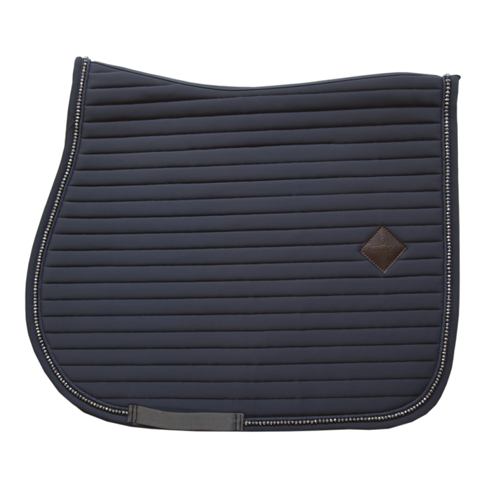 KENTUCKY - Tapis Pearl Jumping - cheval, marine, liseré brillant. Look moderne et classique, très élégant. Idéal pour les concours de saut d'obstable.
