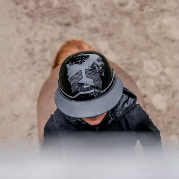 Casque d'équitation Flex On Armet Angel star shine noir pour femme, vendu par Fouilhoux Fontainebleau vue de haut. Visière polo.