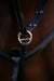 Martingale HVN en cuir de haute qualité. Anneau ouvert pour une fixation rapide et simple. Couleur noire. Vendue chez Fouilhoux Fontainebleau. 